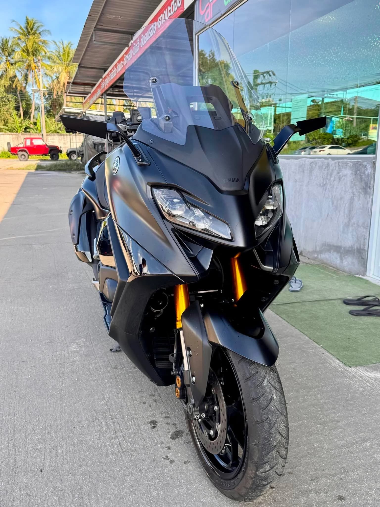 Yamaha TMAX 560 Tech max 2024