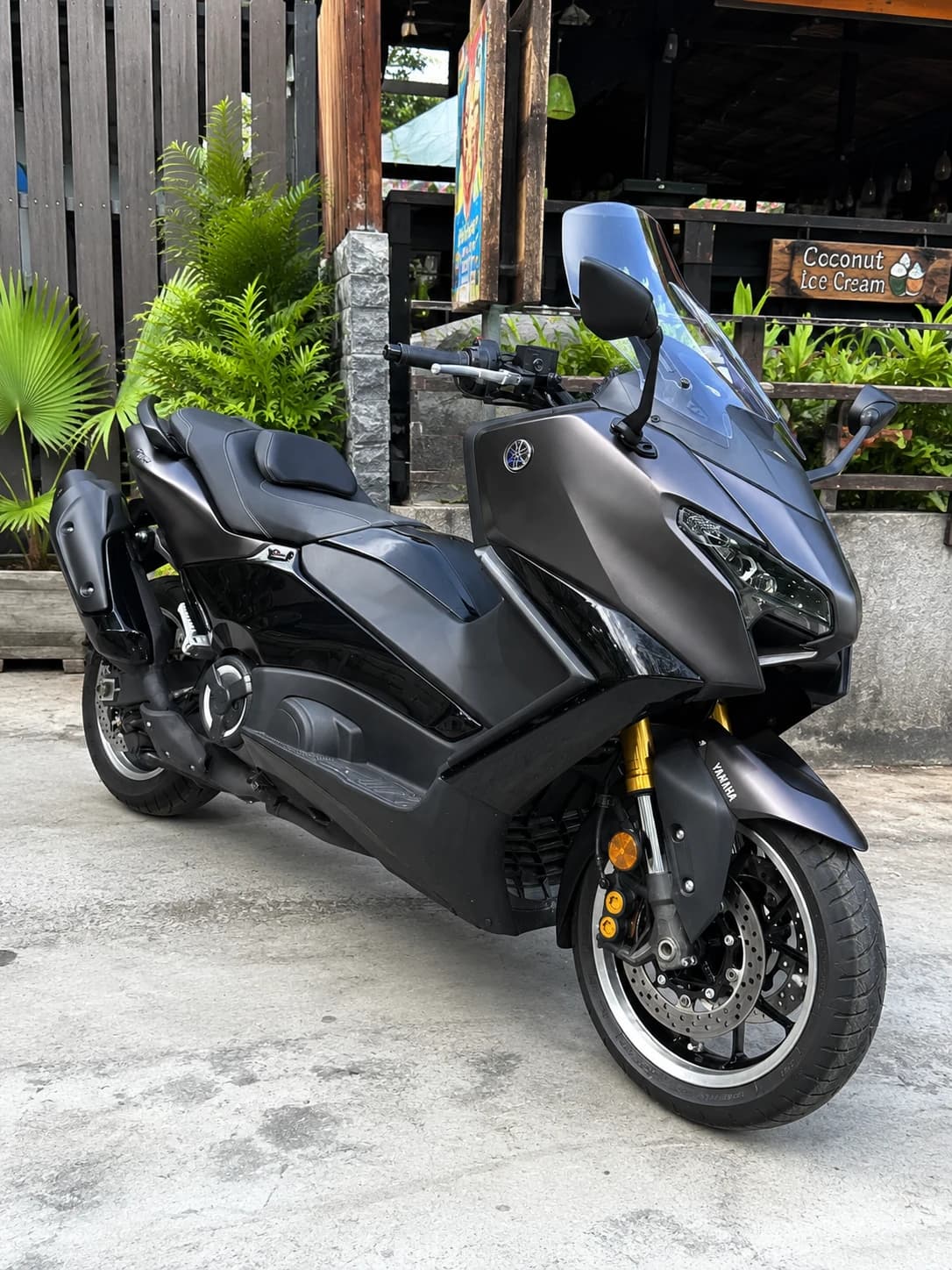 Yamaha TMAX 560cc